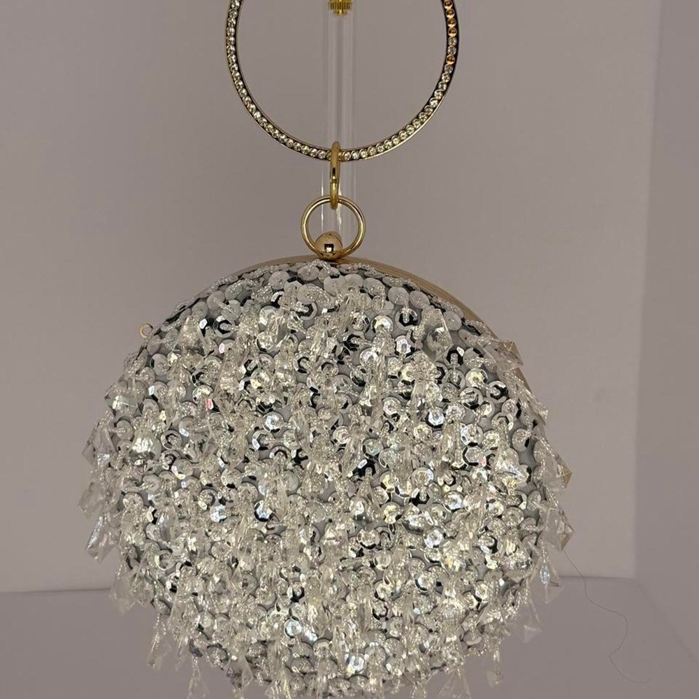 Chandelier‎ Clutch